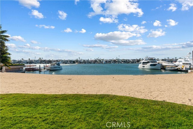 Foto del edificio - 2411 Bayshore Dr