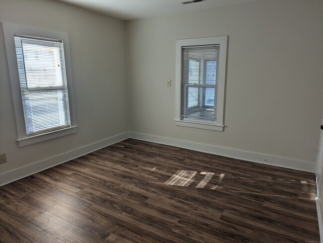 Building Photo - 78 8th St