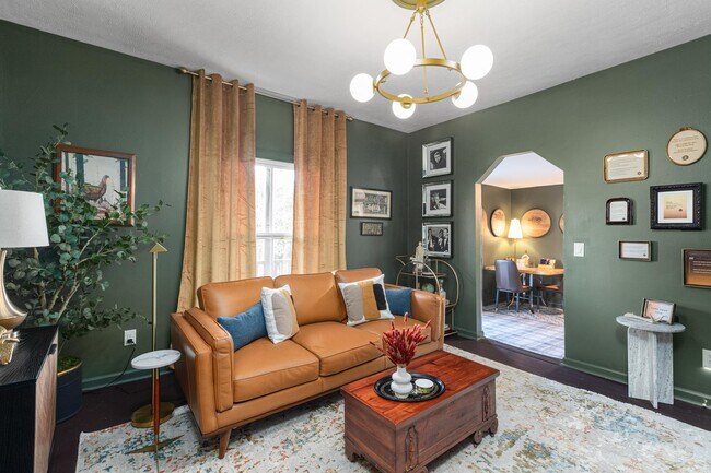 Foto del edificio - 619 Taylor Ave