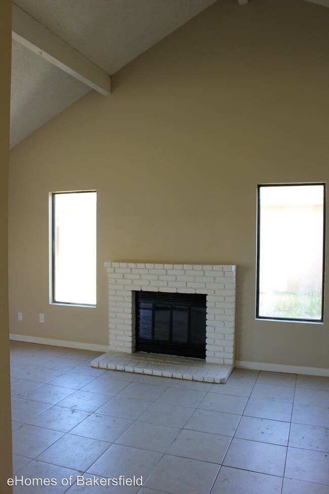 Foto del edificio - 4 br, 2.5 bath House - 5601 Monitor St