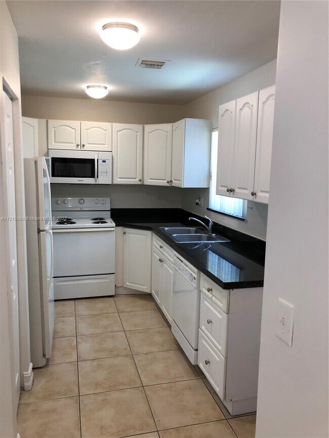 Foto del edificio - 1316 NW 3rd St
