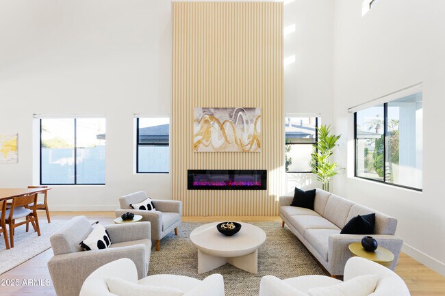 Foto del edificio - 7520 E Highland Ave