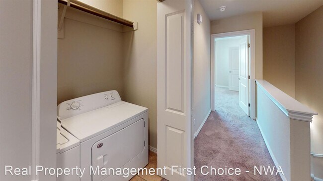 Foto del edificio - 3 br, 2.5 bath House - 2731 W Shasta Road