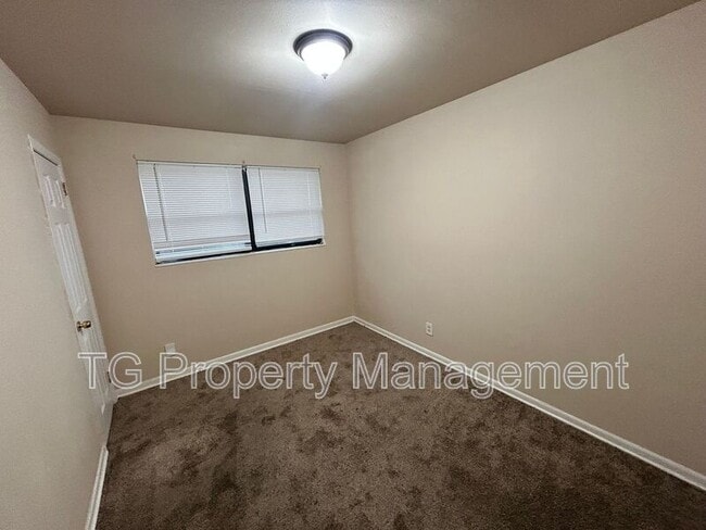 Building Photo - 4629 Daughtry Blvd E