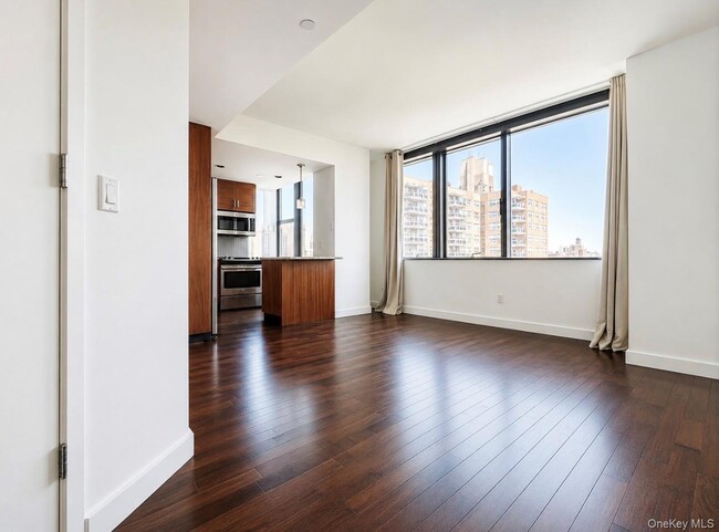 Building Photo - 108-20 71st Ave
