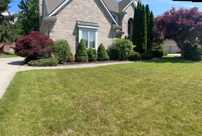 Foto del edificio - 7824 Watford Dr