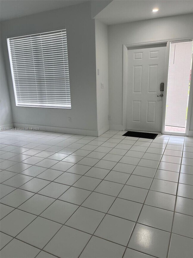 Building Photo - 16221 Opal Creek Dr