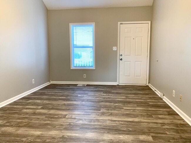 Building Photo - 1936 Timberline Cir