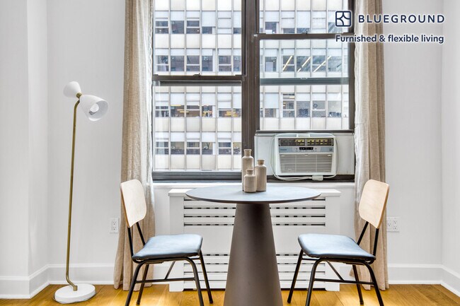 Foto del edificio - 160 E 48th St