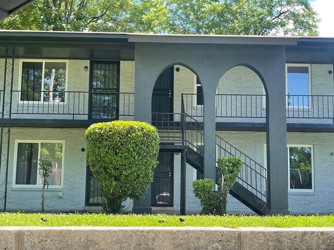 Building Photo - 336 S Dudley St