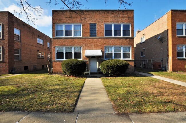 Building Photo - 8922 Bronx Ave