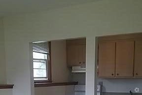 Building Photo - 58 Cedar St