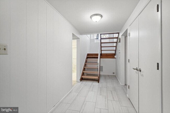 Foto del edificio - 7700 Hamilton Spring Rd