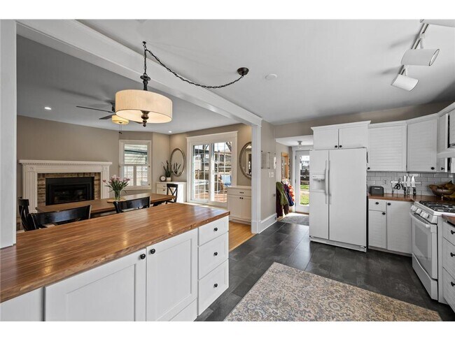 Foto del edificio - 2168 1st St