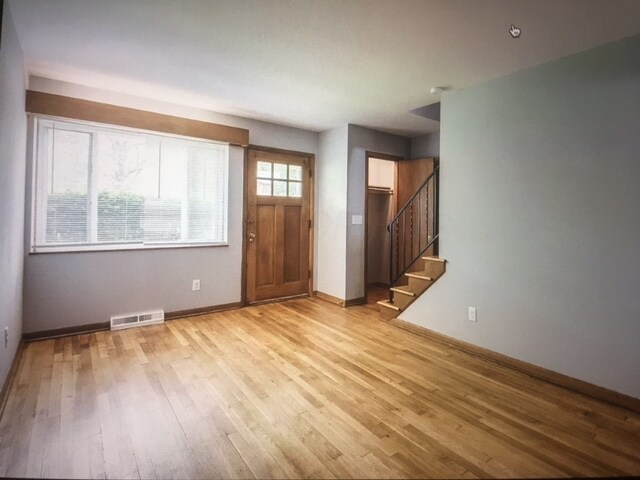 Living Room - 265 Broadmeadows Blvd