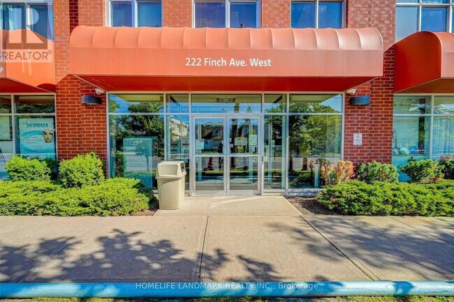 Photo du bâtiment - 222 Finch Ave W