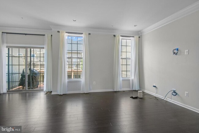 Foto del edificio - 22487 Naugatuck Square