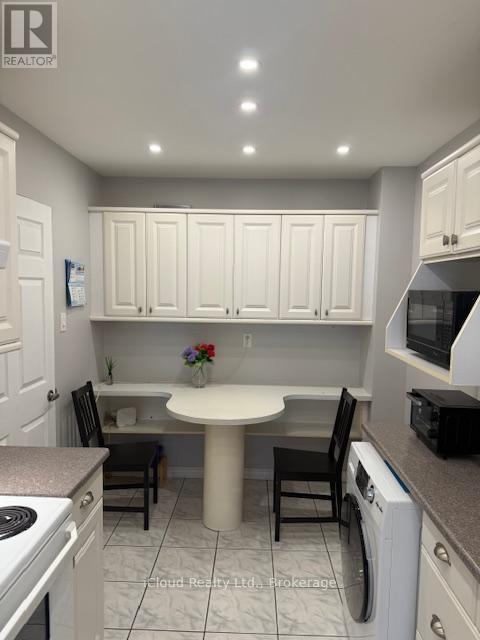 Building Photo - 42-11 PLAISANCE RD Rd