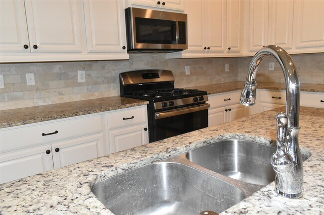 Foto del edificio - 29027 Crystal Rose Ln