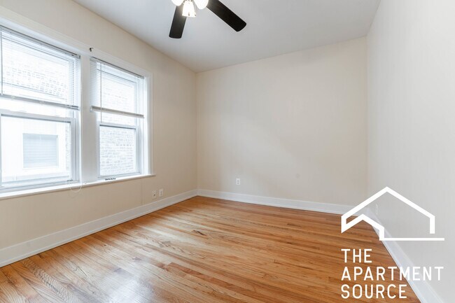 Foto del edificio - 4647 N Wolcott Ave