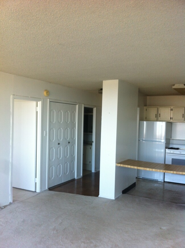 Building Photo - 5225 Pooks Hill Rd
