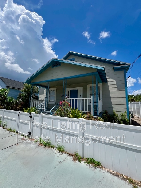 Foto del edificio - 2824 N 19th St