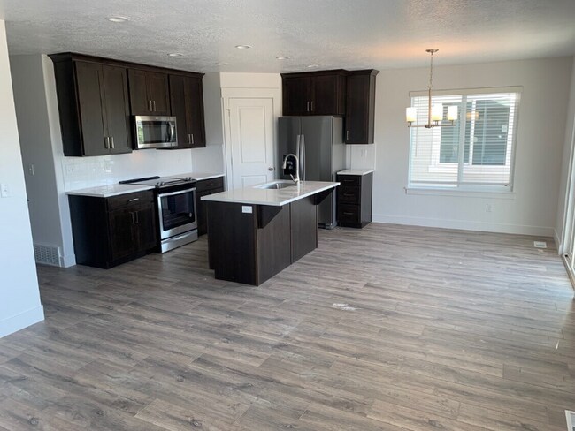 Foto del edificio - 1007 W 40 N