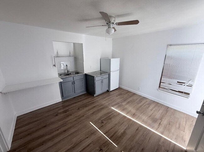 Foto del edificio - 397 Wills Point St