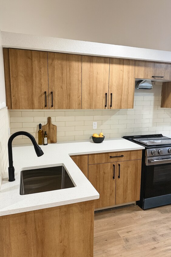 Photo principale - 2171-2152 52 St SW