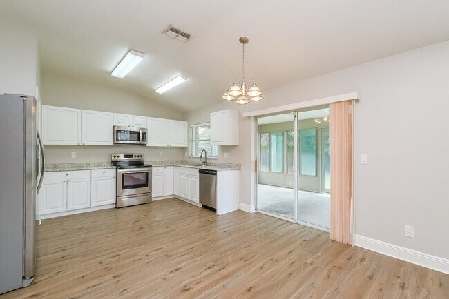Foto del edificio - 6402 63rd Ave E