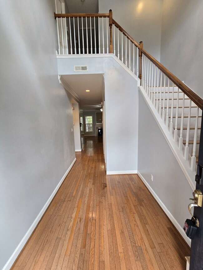 Foto del edificio - 4333 Flintlock Ln