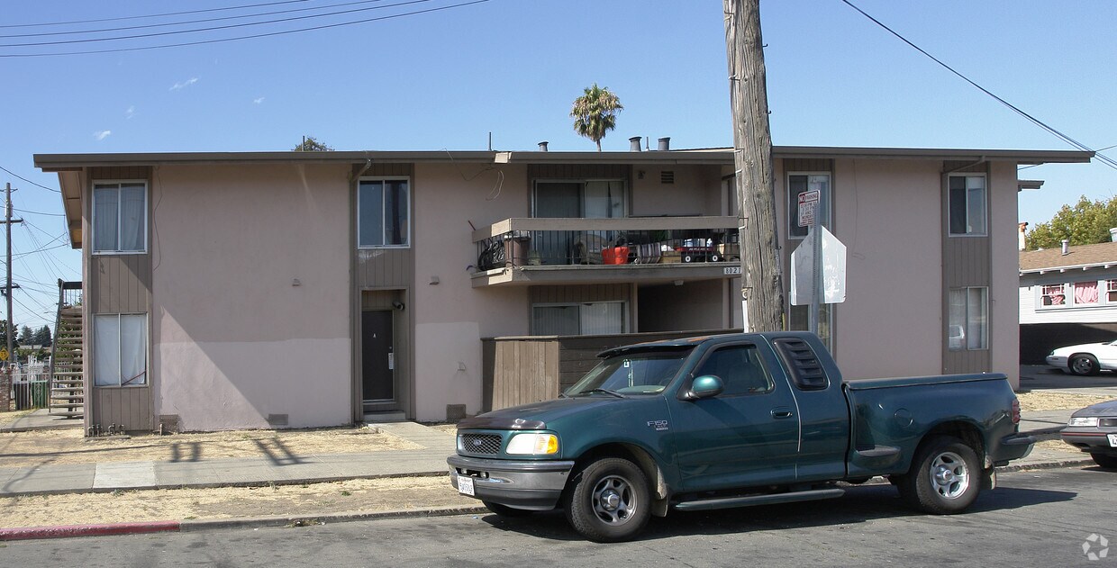 Foto del edificio - 8021 Plymouth St