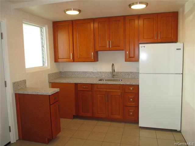 Primary Photo - 94-171-171 Leokane St
