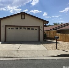 Building Photo - 6950 Forsythia Way