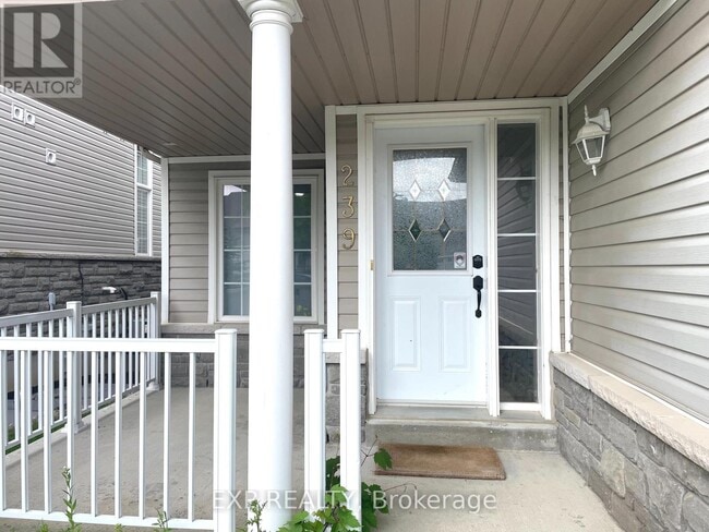Building Photo - 239 Cowling Heights