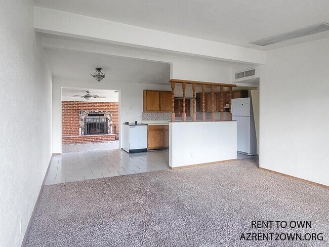 Building Photo - 6542 E Calle Castor