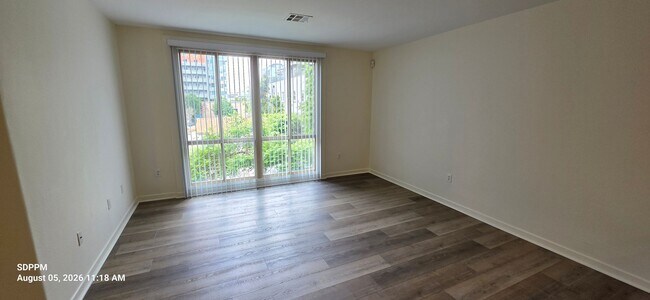Foto del edificio - DOWNTOWN SAN DIEGO - LITTLE ITALY Nice 2 Bedroom 2 Bath Condo in Piazza Palermo. AVAILABLE NOW!