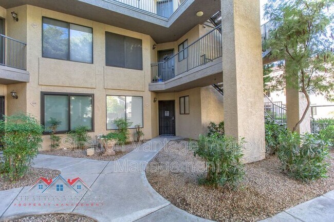 Building Photo - 4925 E Desert Cove Ave