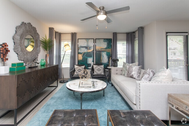 2BR, 2BA - 1230SF - Rosemont Chamblee