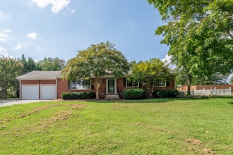 Building Photo - 1719 Scenic Dr