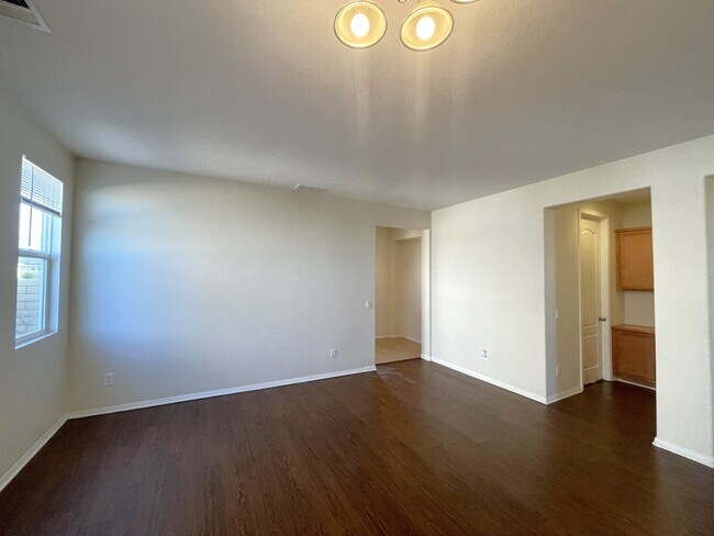 Building Photo - 3233 Ashton Pl