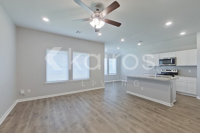 Foto del edificio - 107 Yardley Ct