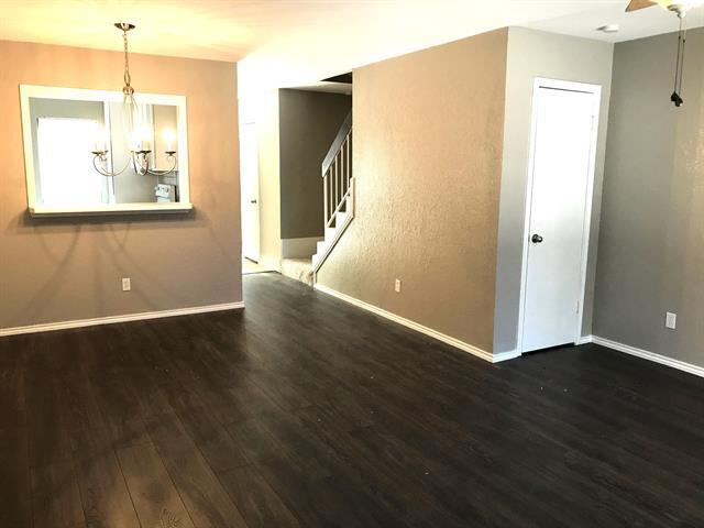 Foto del edificio - 7326 Kingswood Cir