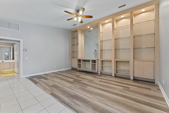 Building Photo - 155 Brier Cir