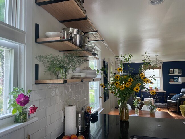 Foto del edificio - 3803 Lookout Dr