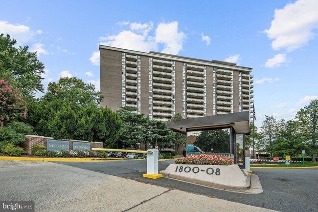 Foto del edificio - 1800 Old Meadow Rd