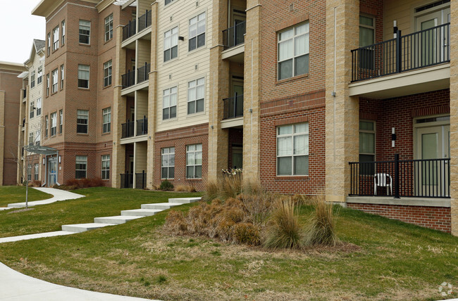 Building - Collingwood Green