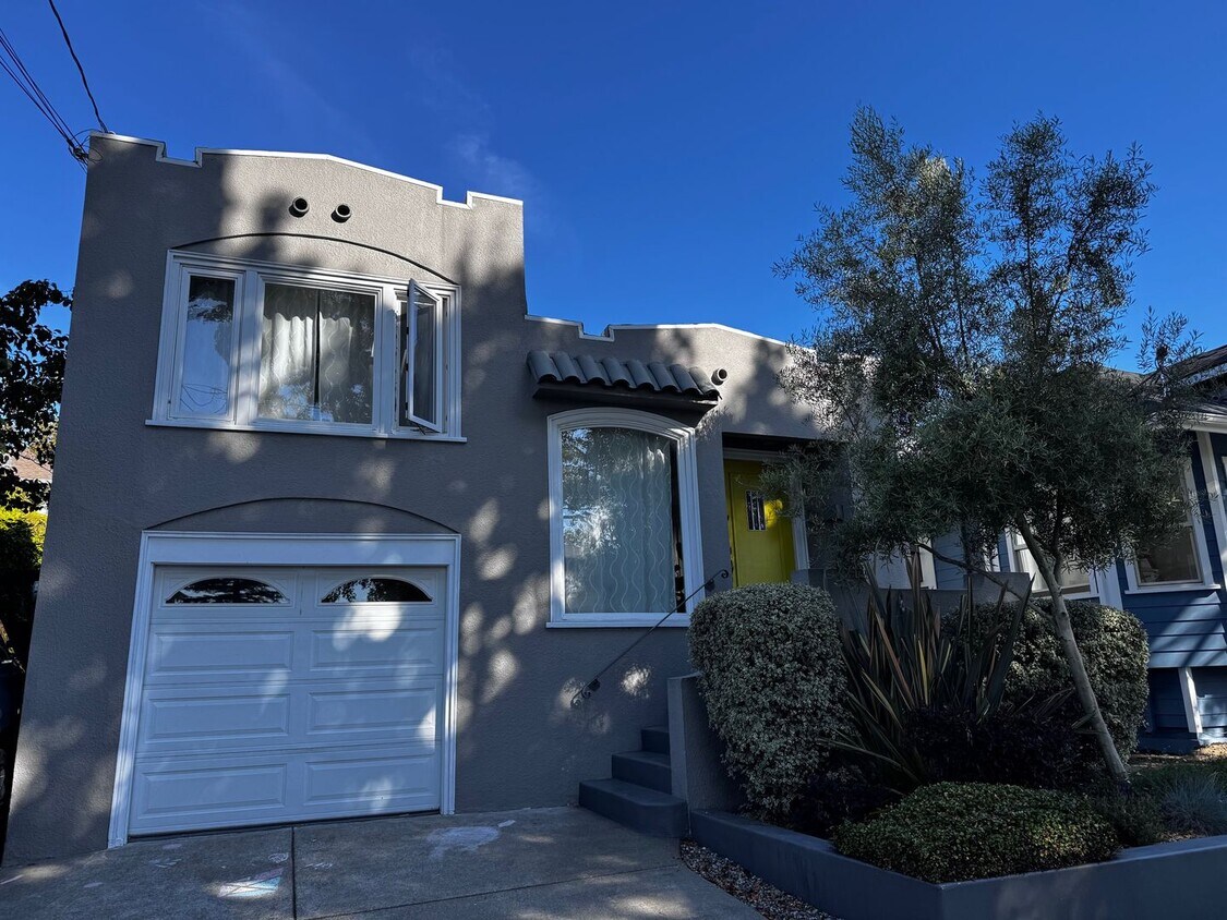 Photo - 1434 Paru St  - 2+ bedroom | 1 bathroom | Single family home