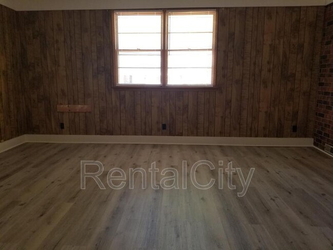 Foto del edificio - 1222 N 28th Ave