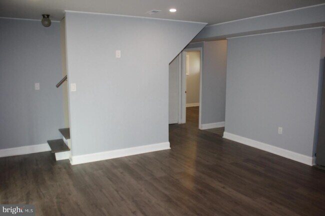 Building Photo - 57 Neptune Ln